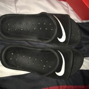 Nike Slides (Used)